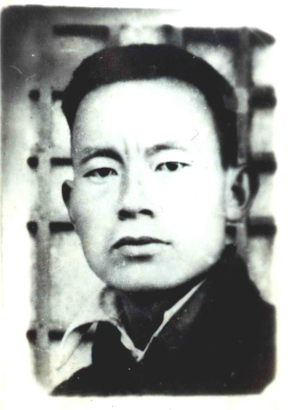 杨开明同志